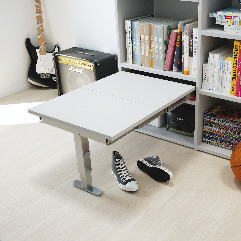 Pull-out drawer bench, with single folding leg